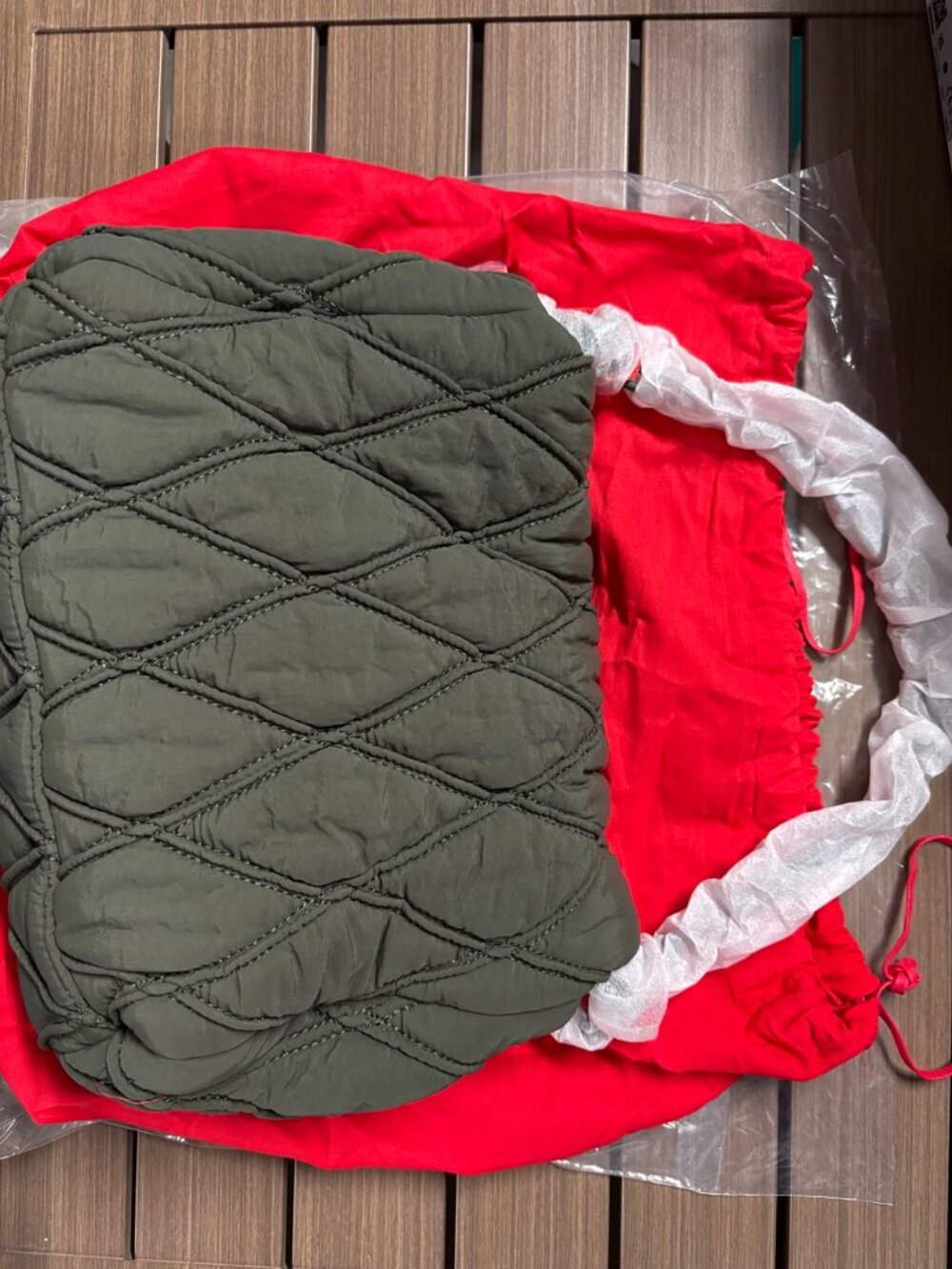 Diesel Charm-D Shoulder Bag Green Quilted Padded Purse X10265 P8048 New